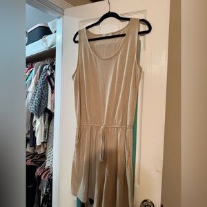 Zenana Outfitters Beige Sleeveless Top